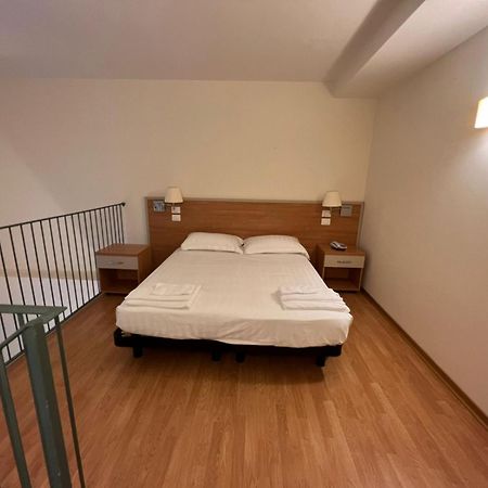 Hotel Domus Stella Maris - Casa Per Ferie Ankona Zewnętrze zdjęcie