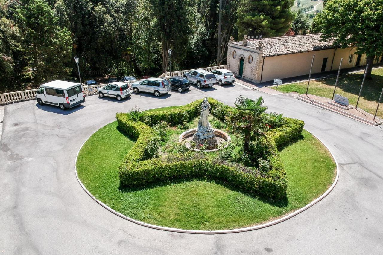 Hotel Domus Stella Maris - Casa Per Ferie Ankona Zewnętrze zdjęcie