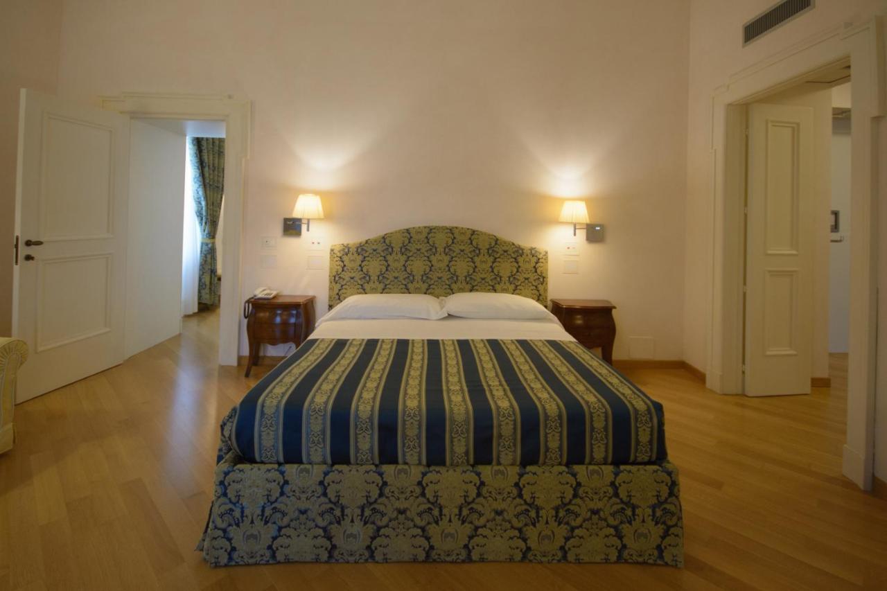 Hotel Domus Stella Maris - Casa Per Ferie Ankona Zewnętrze zdjęcie