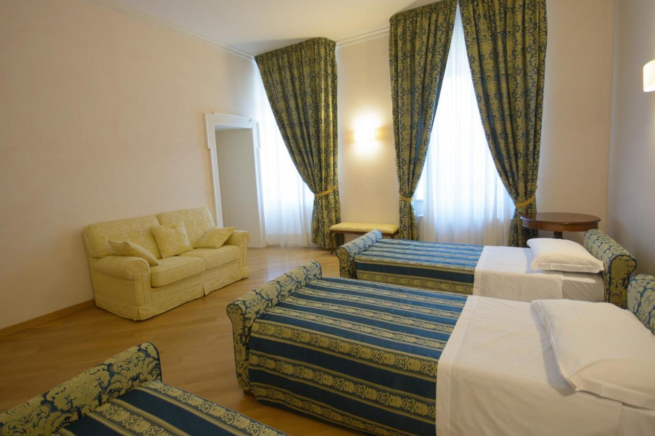 Hotel Domus Stella Maris - Casa Per Ferie Ankona Zewnętrze zdjęcie