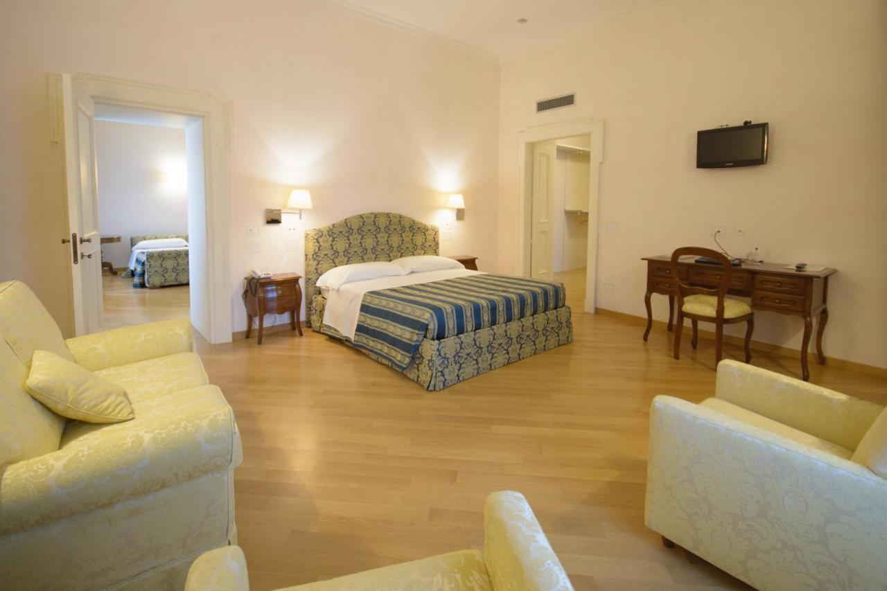 Hotel Domus Stella Maris - Casa Per Ferie Ankona Zewnętrze zdjęcie
