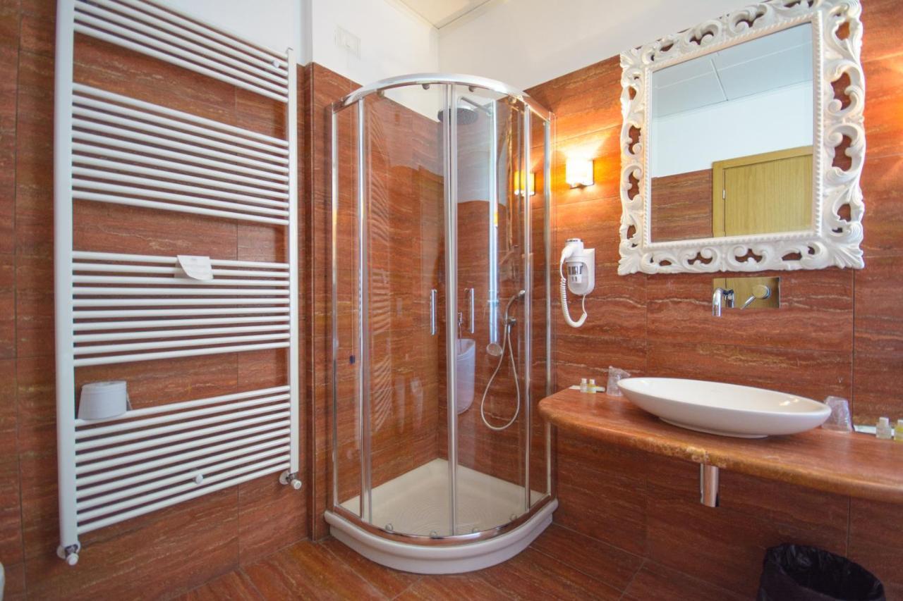 Hotel Domus Stella Maris - Casa Per Ferie Ankona Zewnętrze zdjęcie