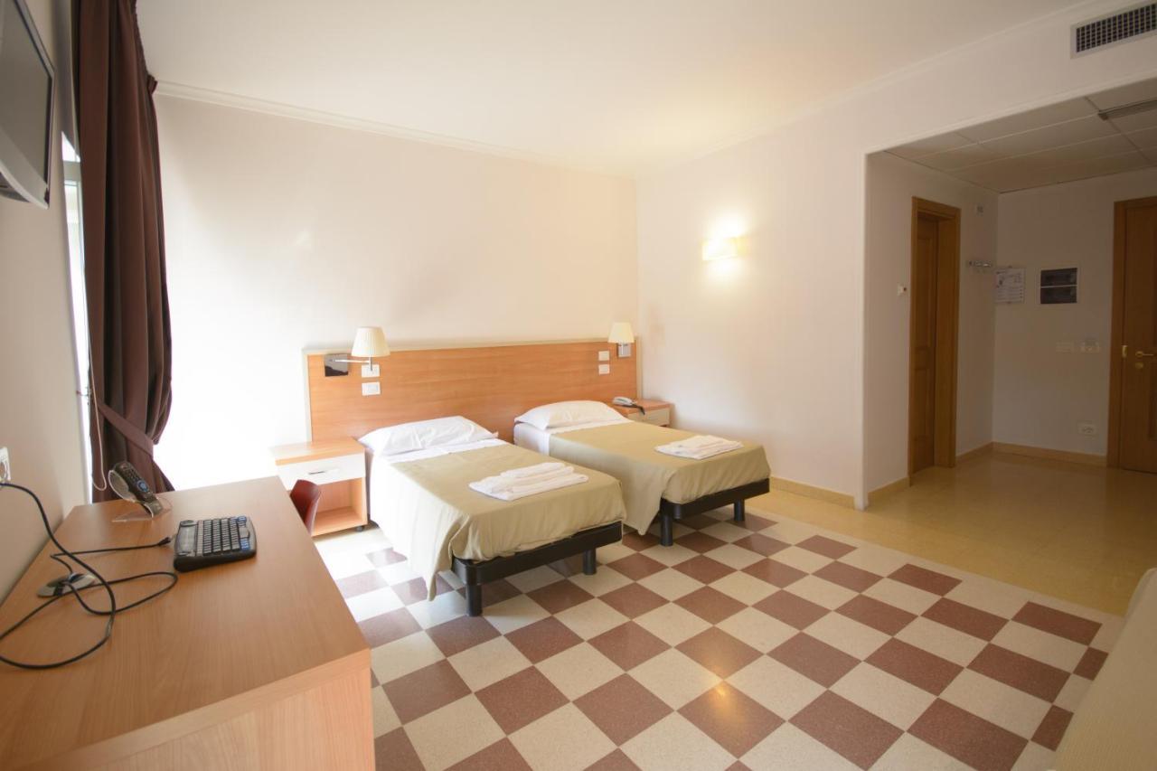 Hotel Domus Stella Maris - Casa Per Ferie Ankona Zewnętrze zdjęcie