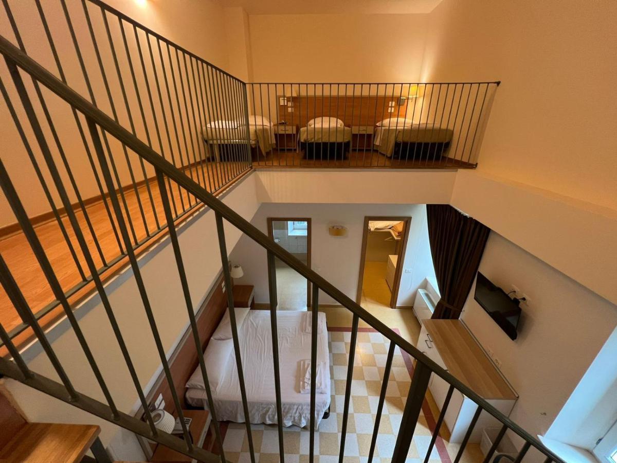Hotel Domus Stella Maris - Casa Per Ferie Ankona Zewnętrze zdjęcie