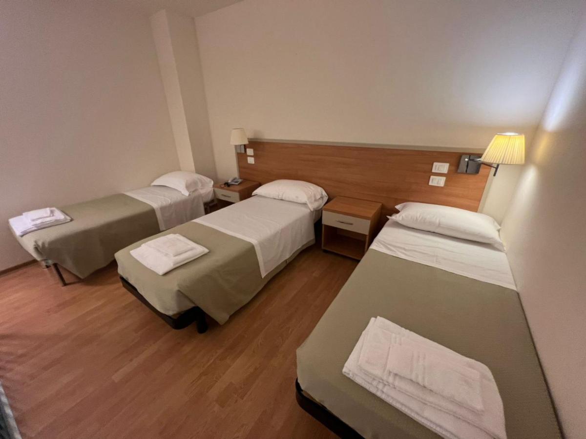 Hotel Domus Stella Maris - Casa Per Ferie Ankona Zewnętrze zdjęcie