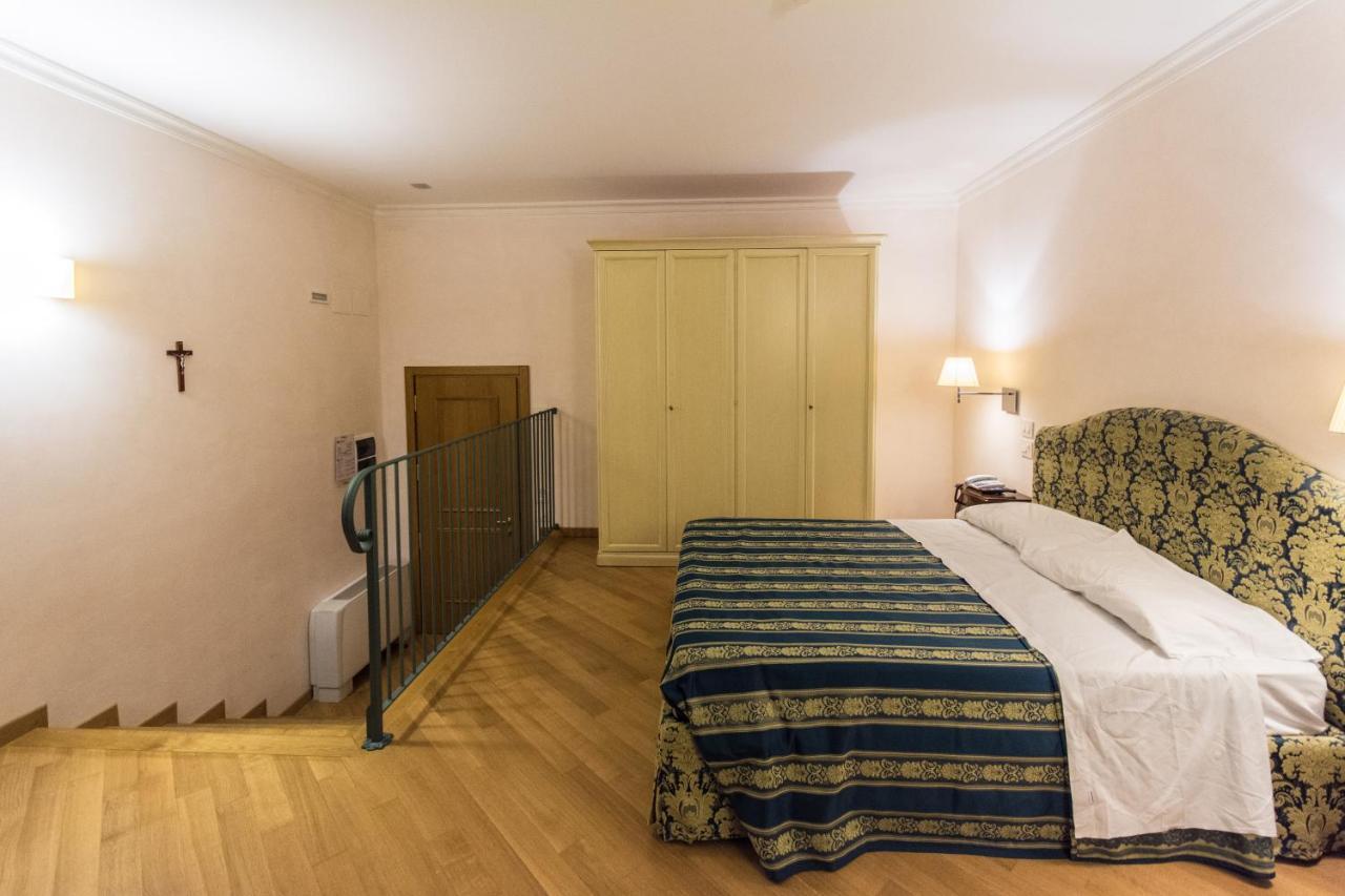Hotel Domus Stella Maris - Casa Per Ferie Ankona Zewnętrze zdjęcie